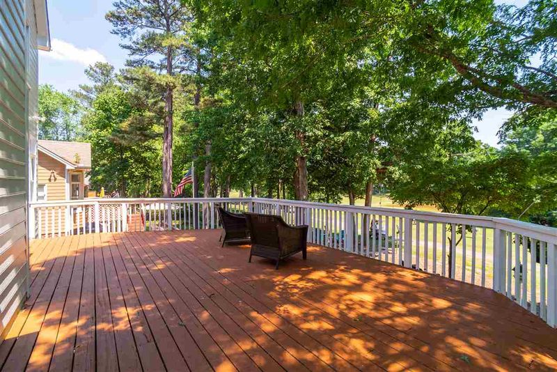 10101 Goodview Ct, Raleigh, NC 27613