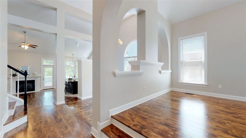 10101 Goodview Ct, Raleigh, NC 27613