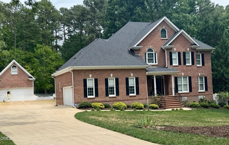 10108 Clairbourne Pl, Raleigh, NC 27615