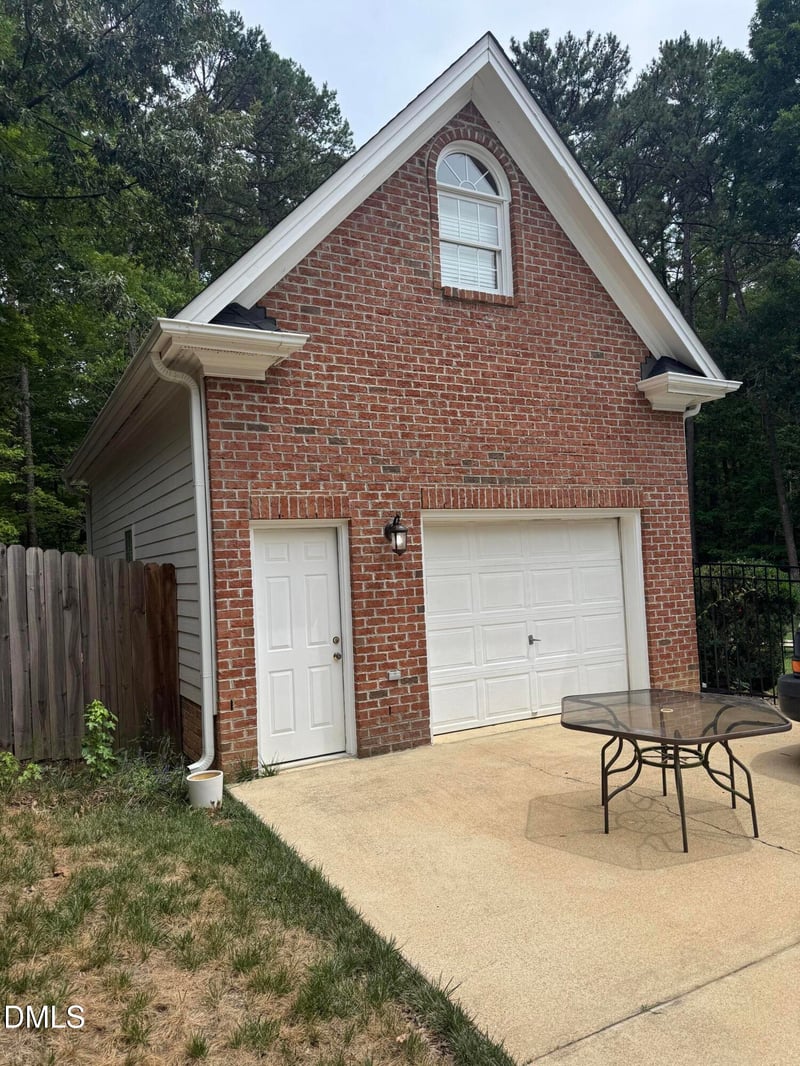 10108 Clairbourne Pl, Raleigh, NC 27615