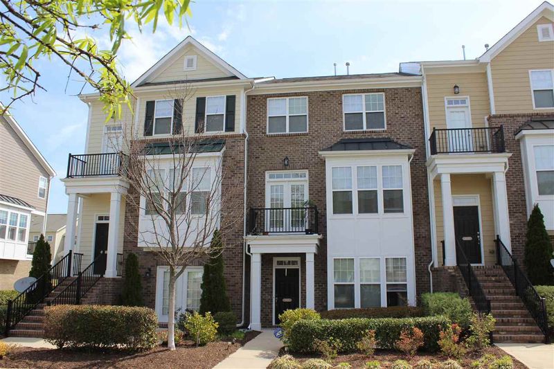 10108 Glen Autumn Rd, Raleigh, NC 27617