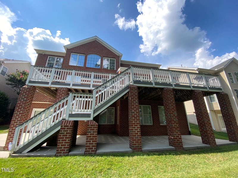10108 Sporting Club Dr, Raleigh, NC 27617