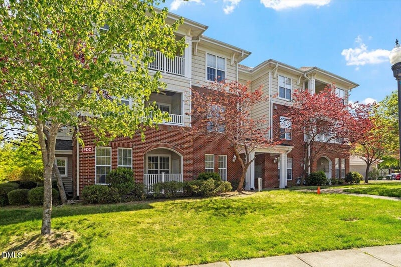 1011 Arborgate Cir, Chapel Hill, NC 27514