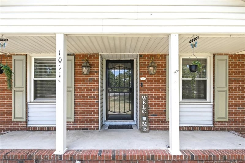 1011 Bingham Dr, Fayetteville, NC 28304