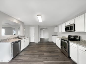 1011 Collington Dr, Mebane, NC 27302