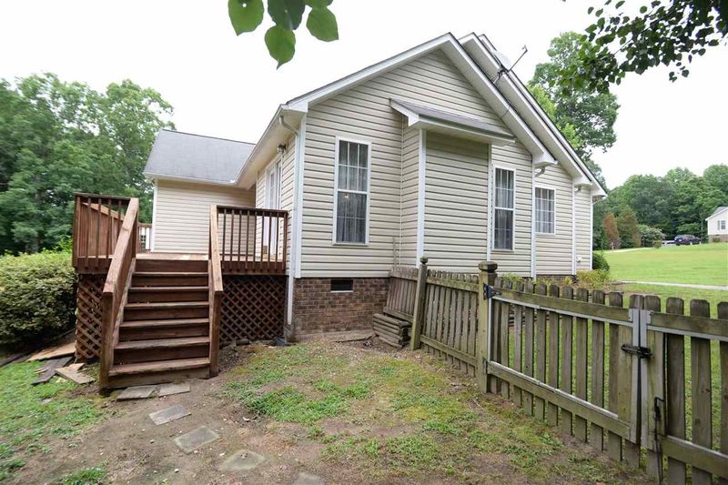 1011 Drew Dr, Garner, NC 27529