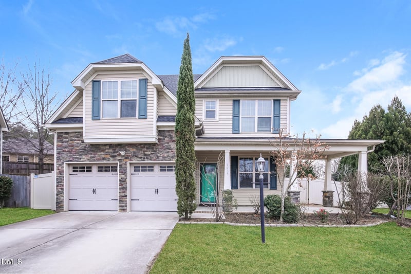 1011 Finley Point Pl, Knightdale, NC 27545