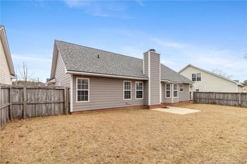 1011 Gatesville Dr, Hope Mills, NC 28348