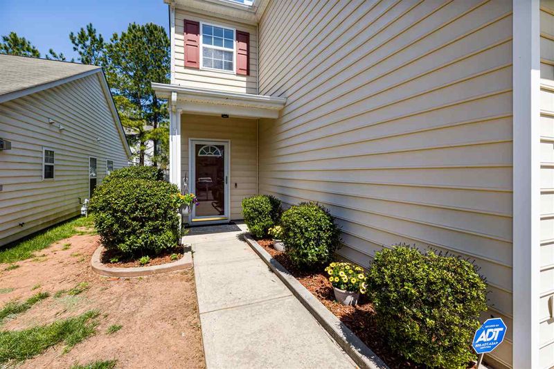 1011 Goldmist Ln, Durham, NC 27713