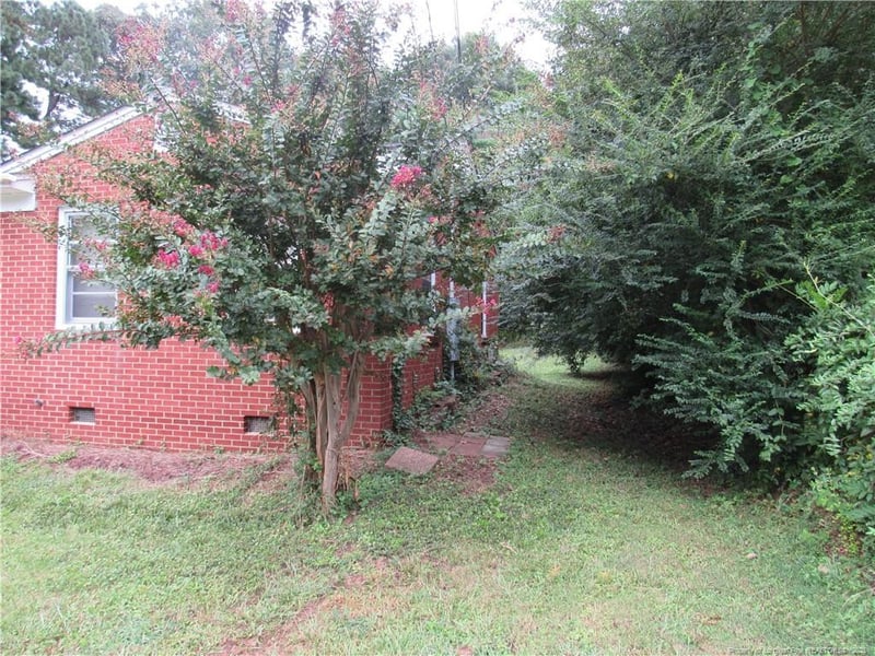 1011 Hall St, Sanford, NC 27330