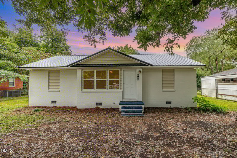 1011 Juniper Dr, Fayetteville, NC 28304