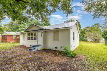 1011 Juniper Dr, Fayetteville, NC 28304