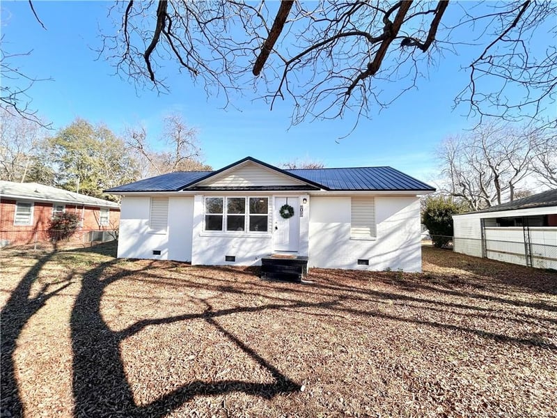 1011 Juniper Dr, Fayetteville, NC 28304