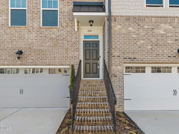 1011 Lathrop Ln, Apex, NC 27523