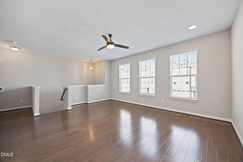 1011 Lathrop Ln, Apex, NC 27523