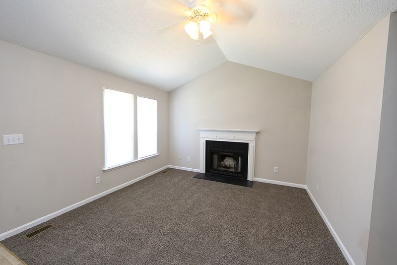 1011 Laurel Leaf Rd, Zebulon, NC 27597
