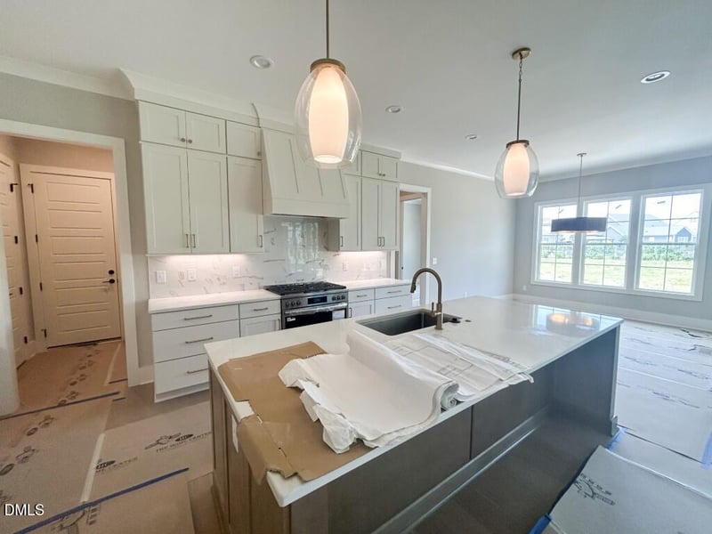 1011 Lily Claire Ln, Fuquay Varina, NC 27526