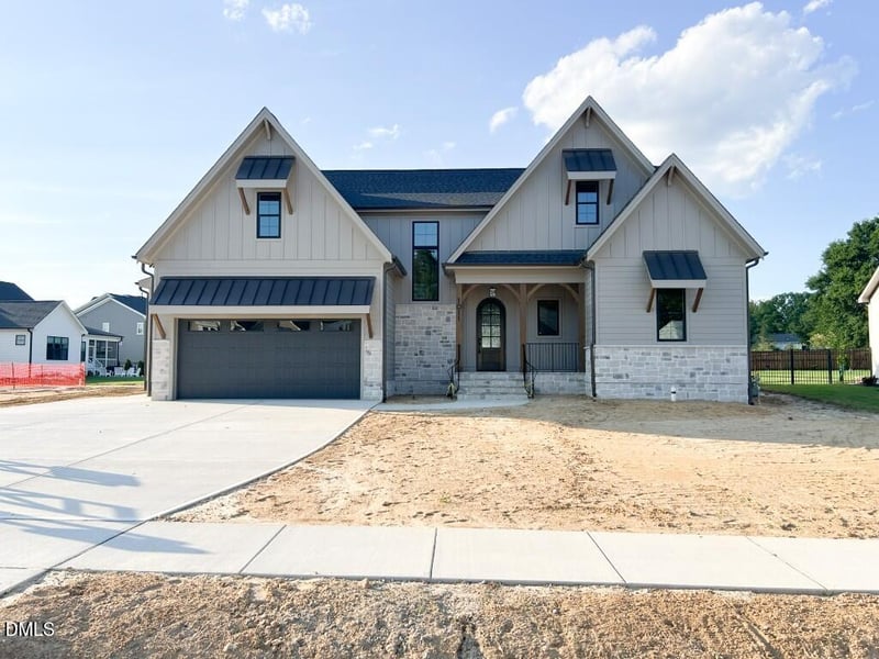1011 Lily Claire Ln, Fuquay Varina, NC 27526