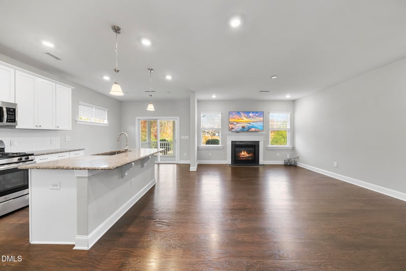 1011 Meadow Pond Dr, Durham, NC 27703