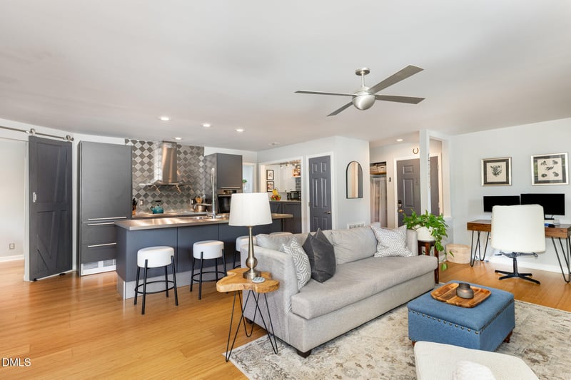 1011 Nicholwood Dr #301, Raleigh, NC 27605