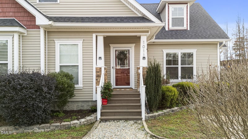 1011 Parkers Ridge Dr, Fuquay Varina, NC 27526