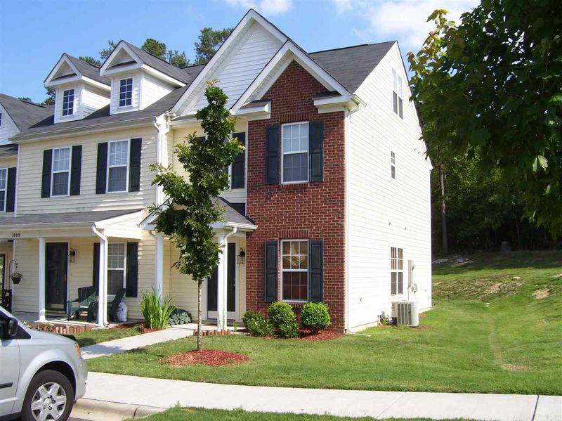 1011 Savin Ldg, Knightdale, NC 27545