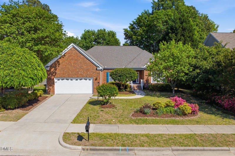 1011 Upchurch Farm Ln, Cary, NC 27519