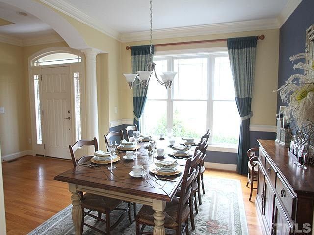 1011 Winterborne Dr, Cary, NC 27519