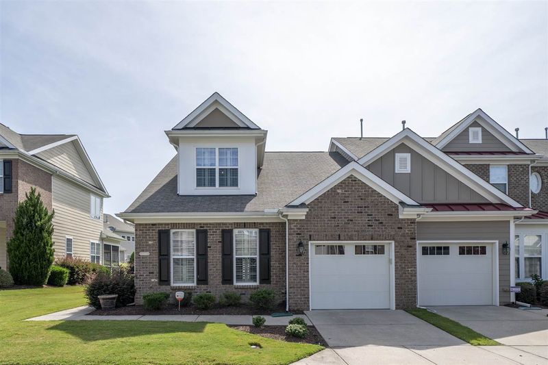 10110 Falls Meadow Ct, Raleigh, NC 27617