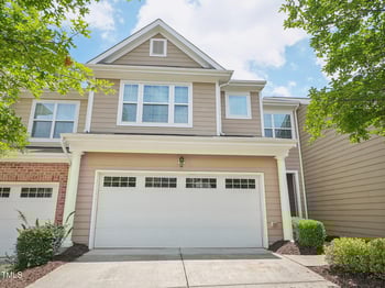 10112 Knotty Pine Ln, Raleigh, NC 27617