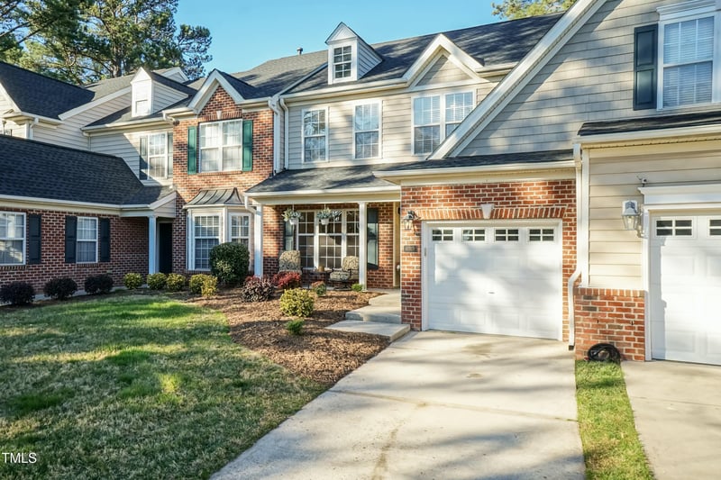 10115 Mizner Ln, Raleigh, NC 27617