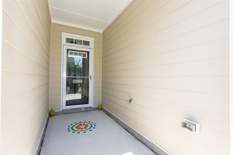 10116 Knotty Pine Ln, Raleigh, NC 27617