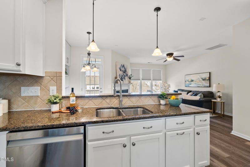 10119 Glen Autumn Rd, Raleigh, NC 27617