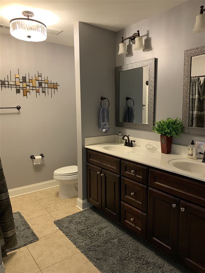 1012 Ambergate Station, Apex, NC 27502
