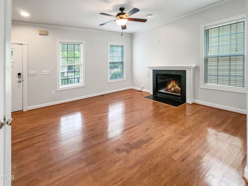 1012 Applethorn Dr, Apex, NC 27502