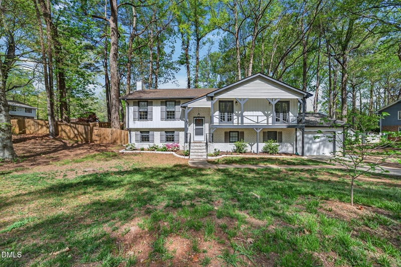 1012 Askham Dr, Cary, NC 27511