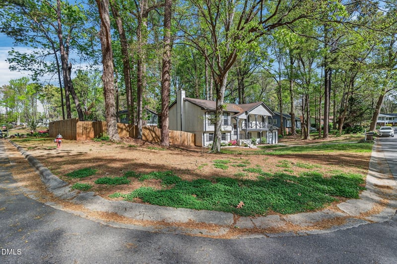 1012 Askham Dr, Cary, NC 27511