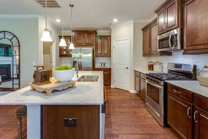 1012 Athena Dr, Durham, NC 27703