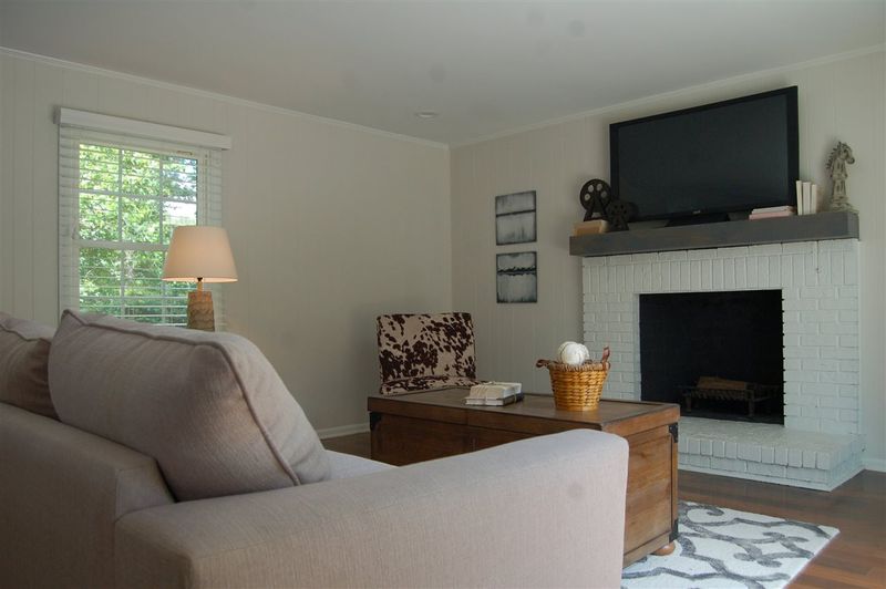 1012 Belfast Dr, Raleigh, NC 27604