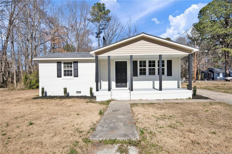1012 Broadway St, Smithfield, NC 27577