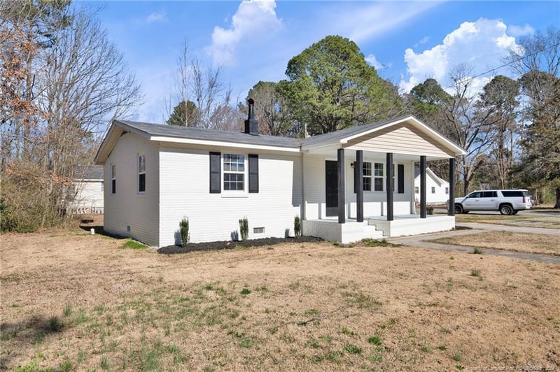 1012 Broadway St, Smithfield, NC 27577