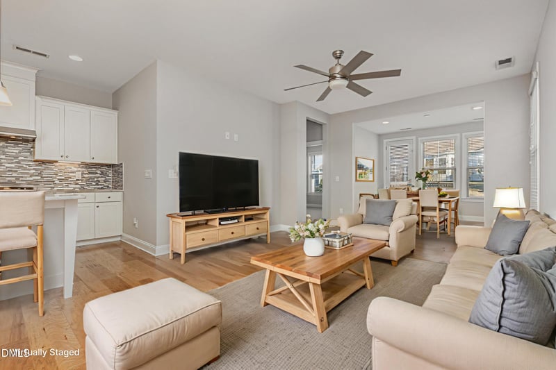 1012 Carraway Ln, Durham, NC 27703