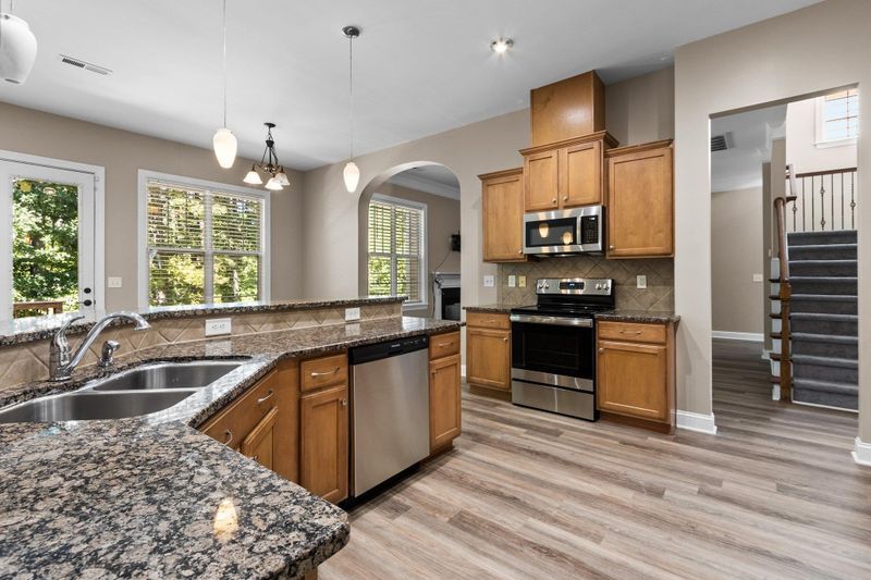 1012 Chapanoke Rd, Raleigh, NC 27603