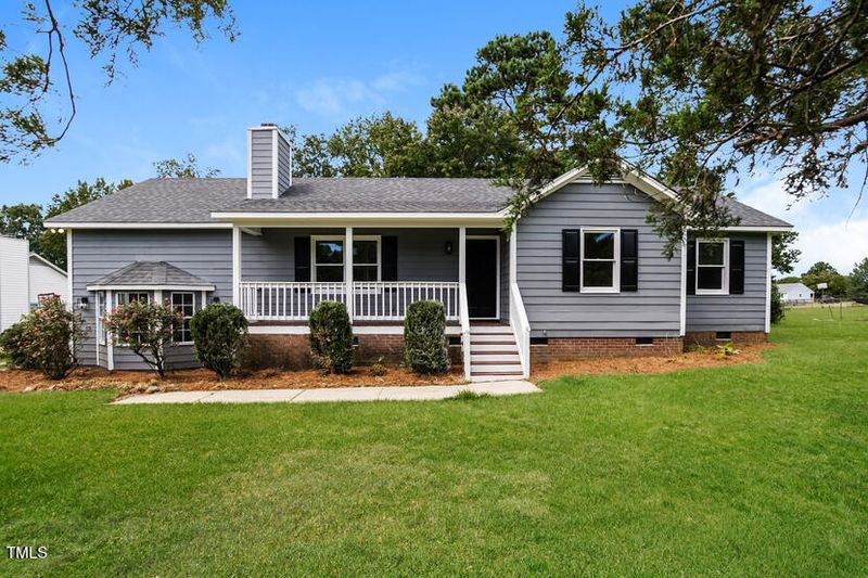 1012 Deep Canyon Dr, Clayton, NC 27520