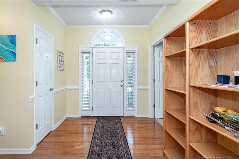 1012 Greenhouse Dr, Hope Mills, NC 28348