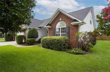 1012 Greenhouse Dr, Hope Mills, NC 28348