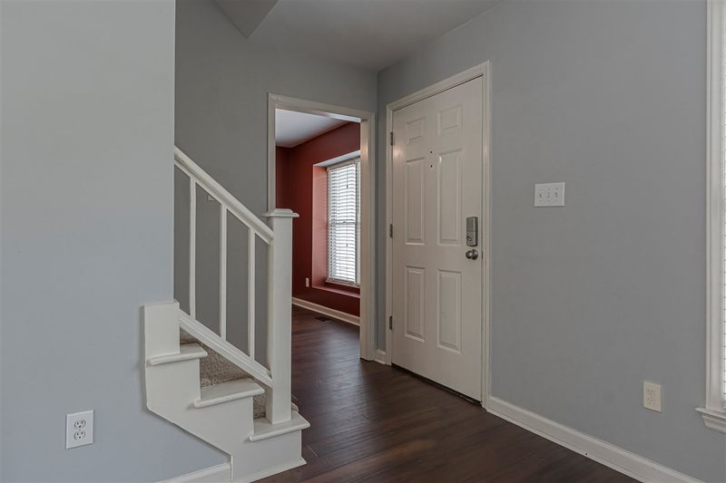 1012 Hawser Ct, Raleigh, NC 27606