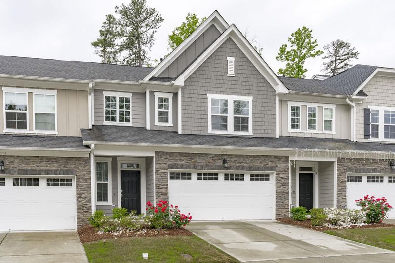 1012 Hero Pl, Cary, NC 27519