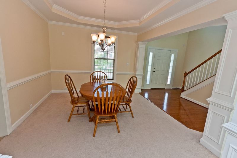 1012 Lakeview Rd, Durham, NC 27712