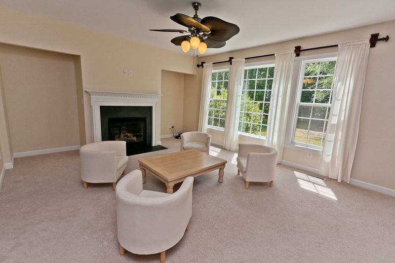 1012 Lakeview Rd, Durham, NC 27712